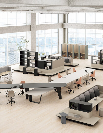 オカムラ製品を使用した温かみのあるオフィス